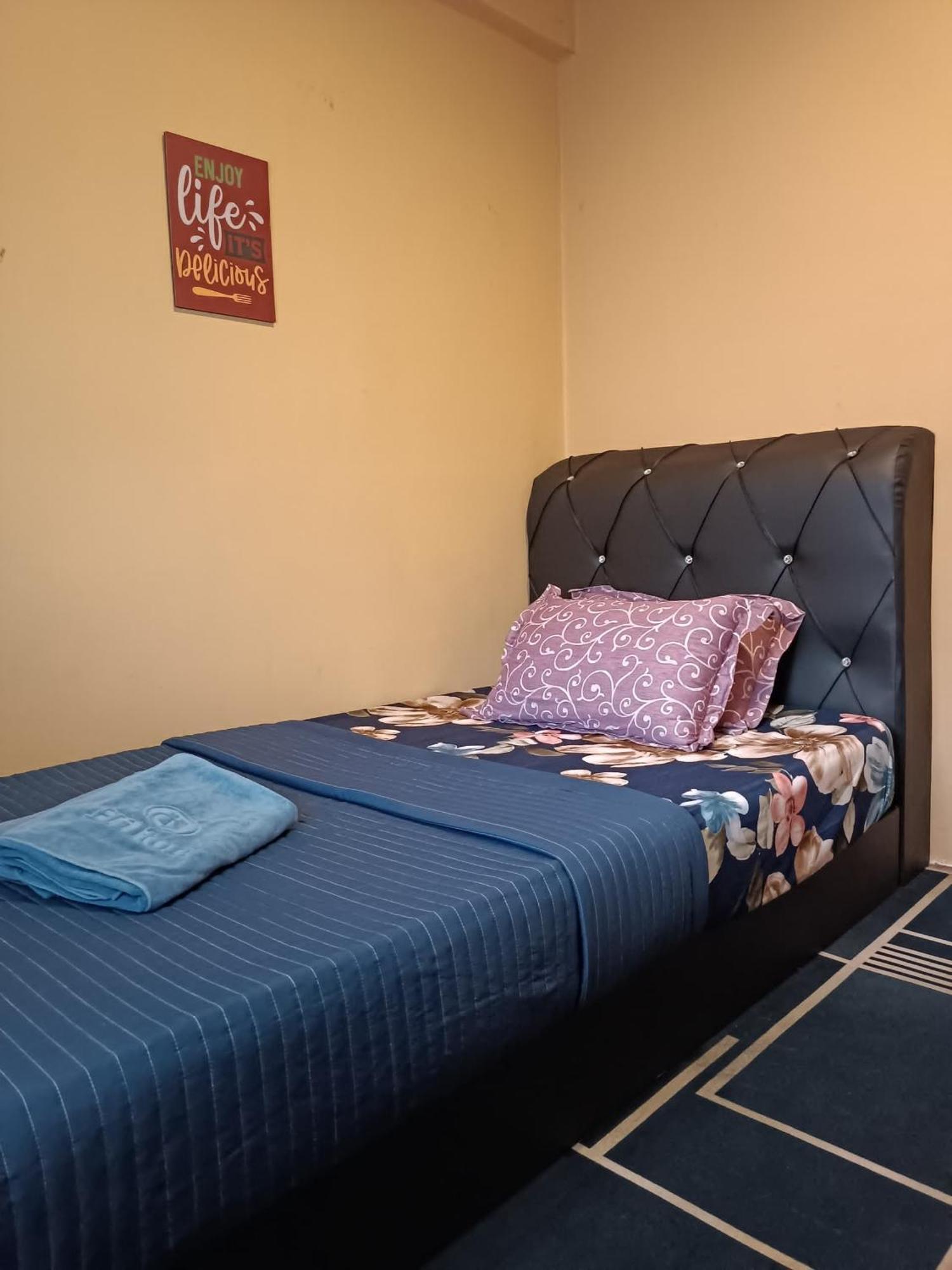 פוטראג'איה M.Fr Homestay Pangsapuri Putra Damai מראה חיצוני תמונה