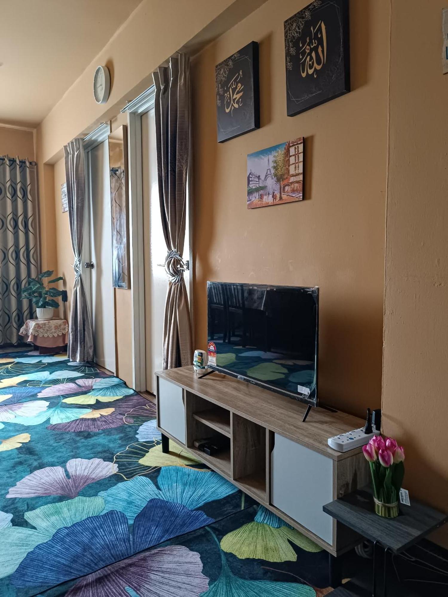 פוטראג'איה M.Fr Homestay Pangsapuri Putra Damai מראה חיצוני תמונה